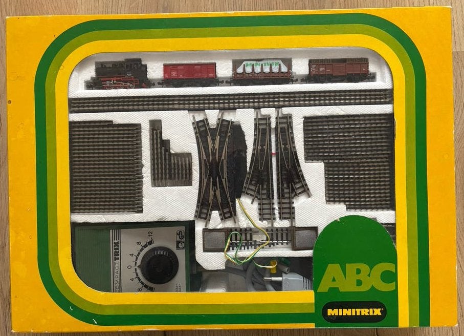 Minitrix ABC Startset met Locomotief en Rails, Hobby en Vrije tijd, Ophalen, Gelijkstroom, Trix, Analoog