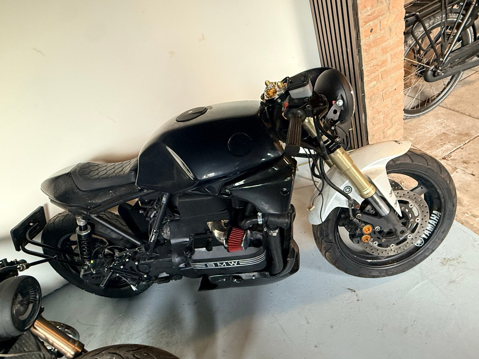 BMW K75 Caferacer - Bijna klaar, (53255 KM !), Motoren, Sportuitlaat, Gebruikt, 3 cilinders, Particulier