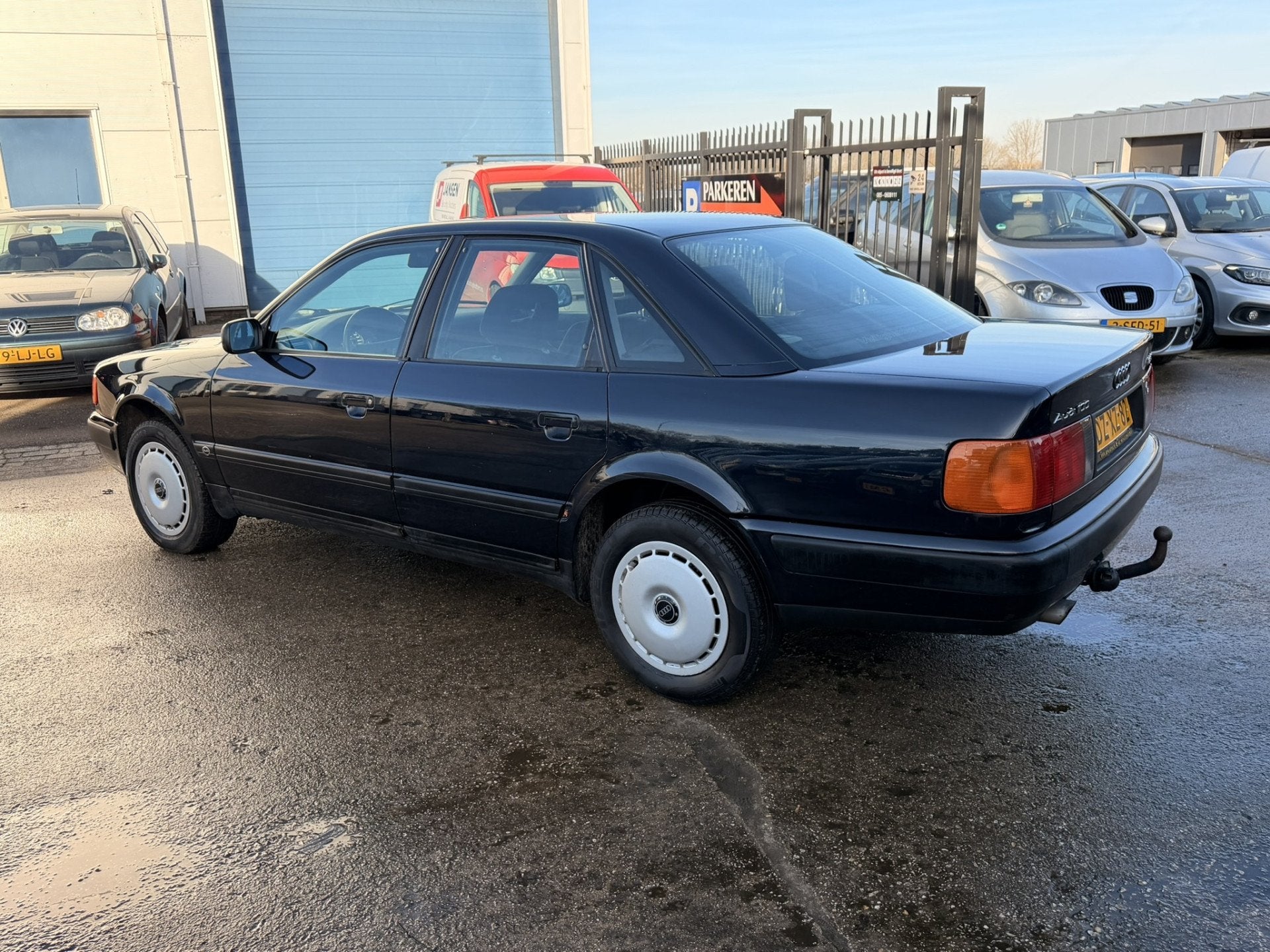 Audi 100 2.3 E NL AUTO, 2E EIGENAAR, APK TOT 10-12-2027, STU, foto 2