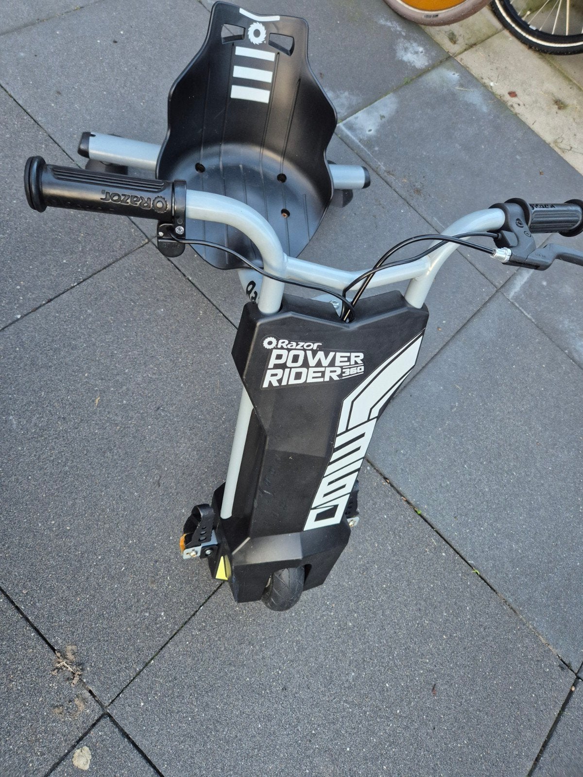 Defecte Razor Power Rider 360 - Laadt niet op, Fietsen en Brommers, Ophalen, Gebruikt, Overige typen, Razor