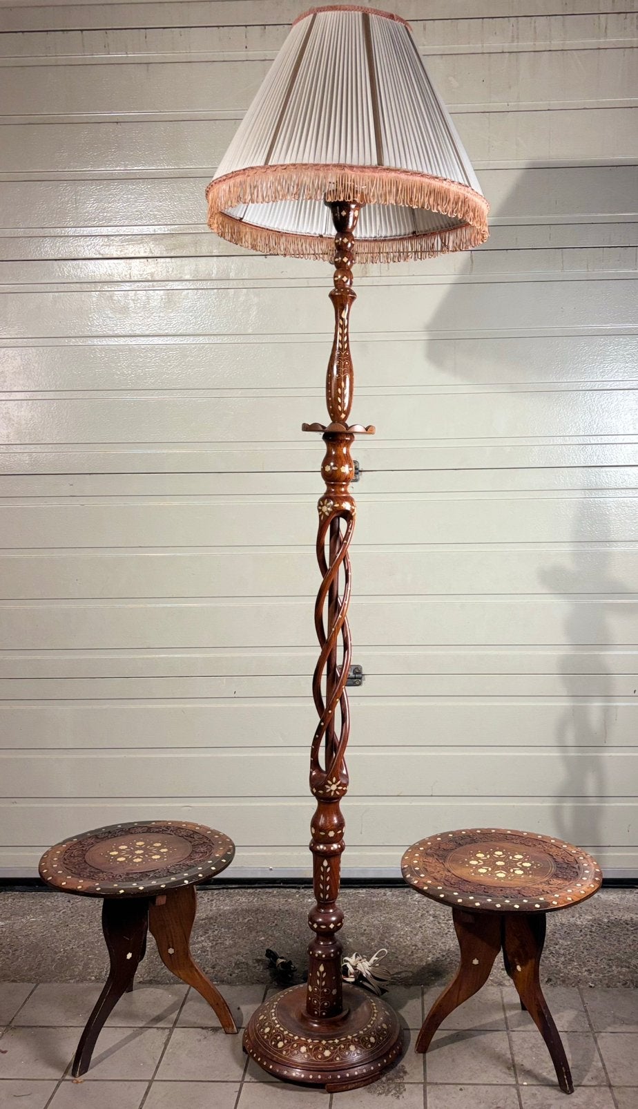 Prachtige Vintage Anglo-Indische Hoshiarpur Set – Vloerlamp, Ophalen