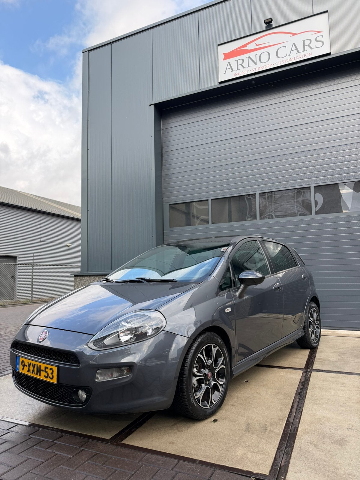 Fiat Punto 0.9 Twinair 5DR 2014 Grijs - EERSTE EIGENAAR ✅, Voorwielaandrijving, Dealer onderhouden, Stof, 100 pk
