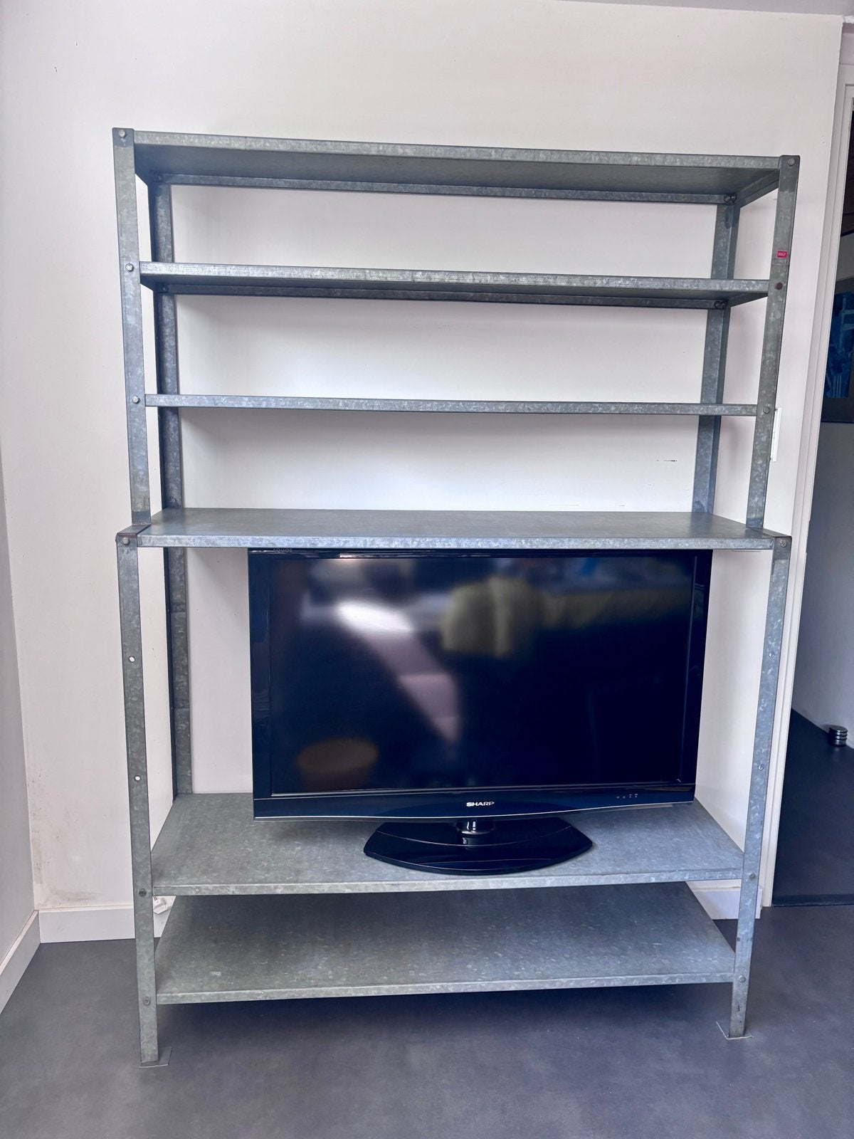 Sharp LC-42DH77E 42 inch LCD TV met afstandsbediening, Ophalen, Gebruikt, LCD, 100 cm of meer