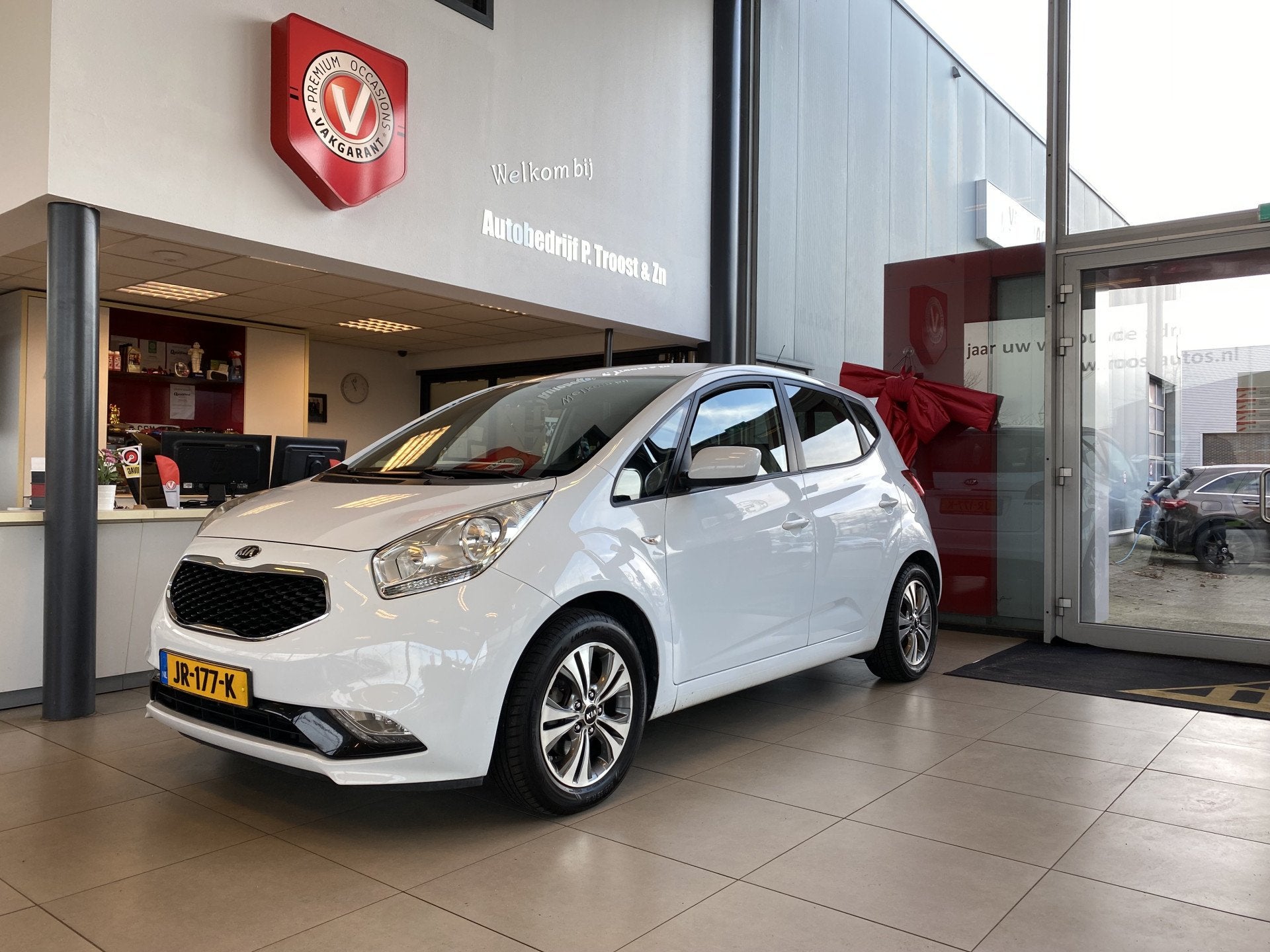 Kia Venga 1.4 CVVT DynamicPLusLine,Navigtie,Achteruitrijcame, Auto's, Voorwielaandrijving, 12 maanden, Stof, Gebruikt