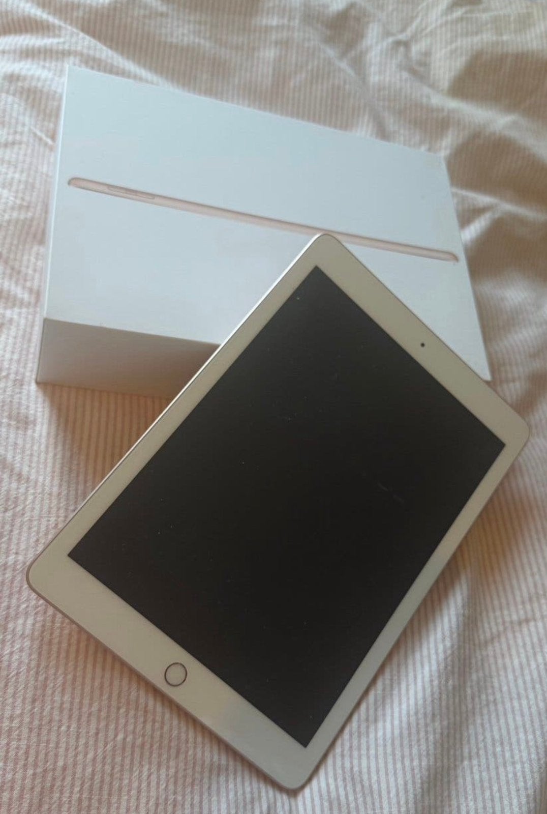 Ipad 6th generation, 10 inch, Rose Goud, 32 GB, Ophalen of Verzenden