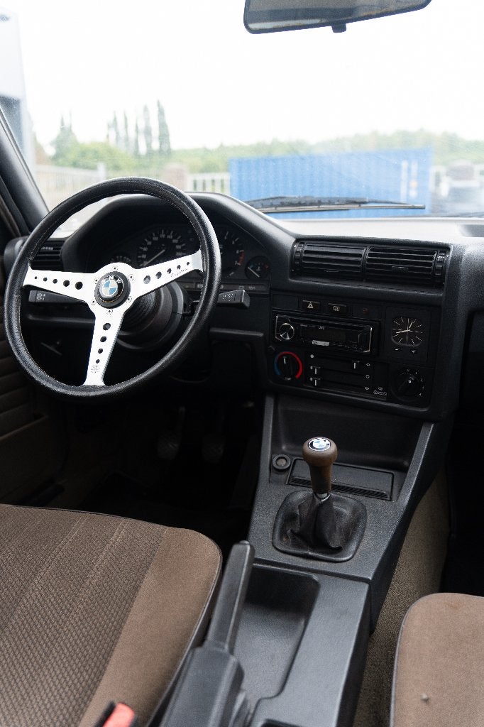 BMW E30 316 TOPSTAAT | Dubbele Carburateur | Bruin Glas, foto 3