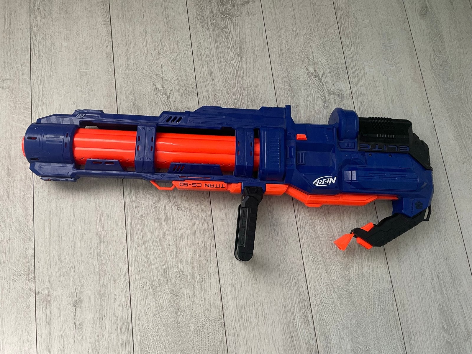 Nerf Elite Titan CS-50 Blaster - Zo goed als nieuw, Ophalen, Zo goed als nieuw, Jongen of Meisje