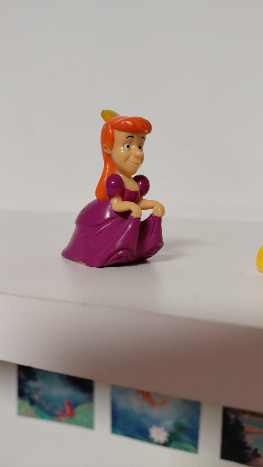 Assepoester stiefzus poppetje Disney, Ophalen of Verzenden, Zo goed als nieuw