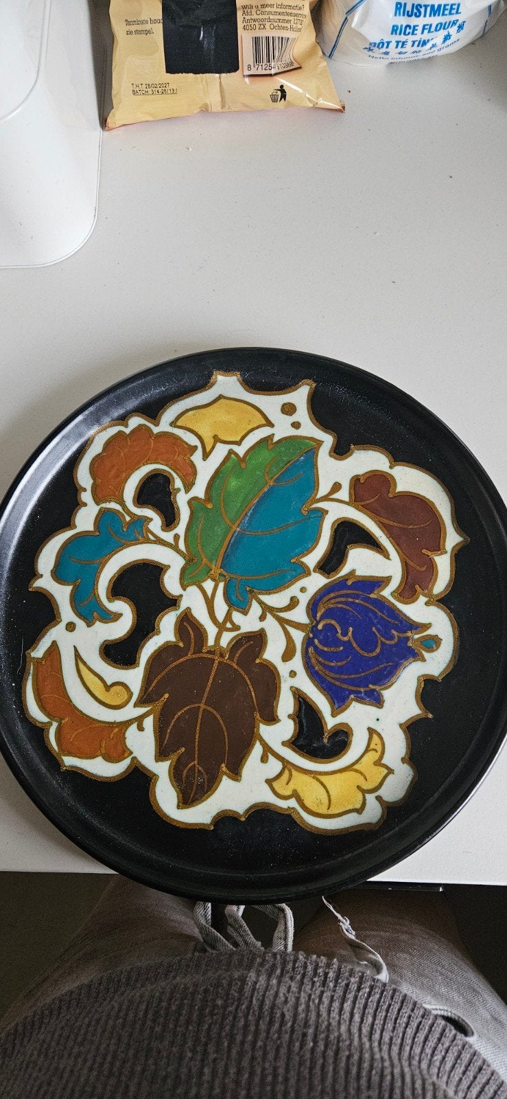 Gouda Pottery Art Nouveau Decorative Plate/Dish, Holland., Antiek en Kunst, Ophalen