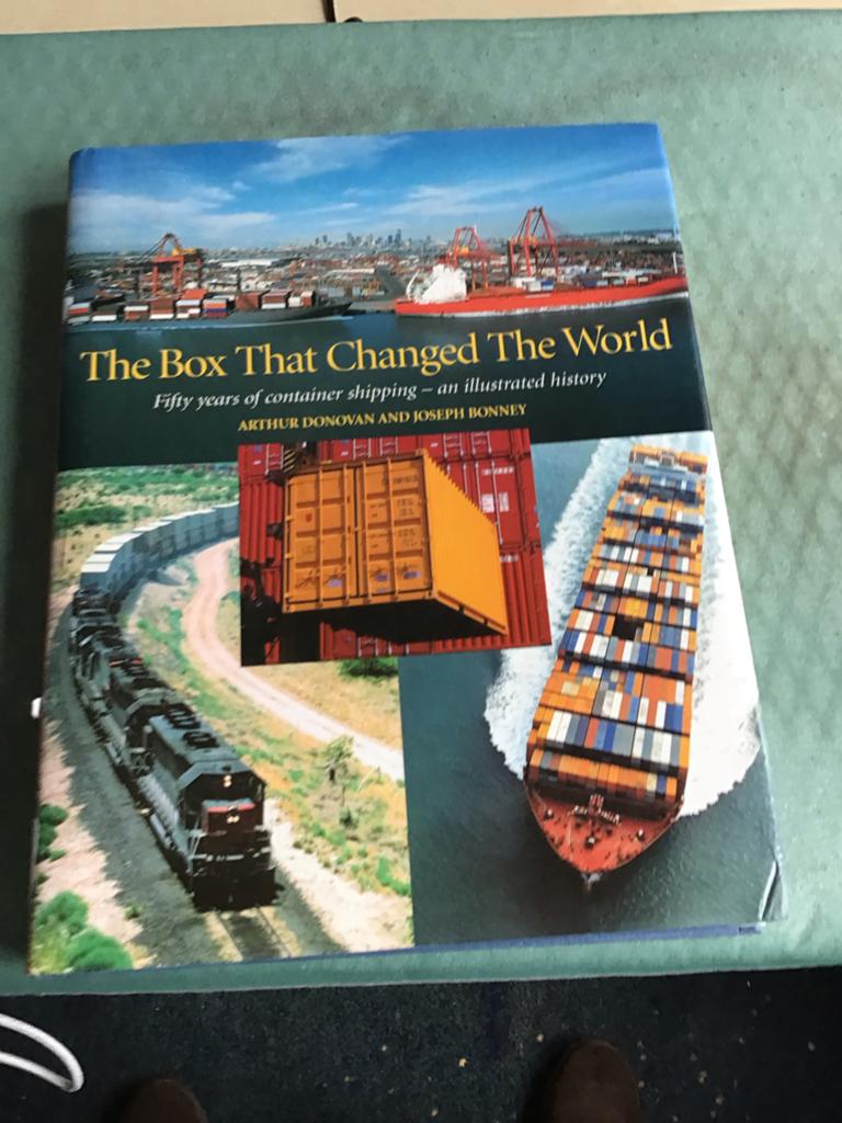 The Box That Changed The World - Container Shipping, Ophalen of Verzenden, Gelezen, Boot
