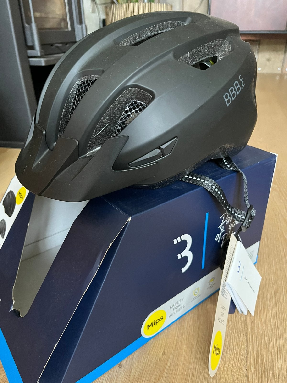 Nieuwe fietshelm BBB maat L, Fietsen en Brommers, Ophalen of Verzenden, Nieuw, L, Heer of Dame