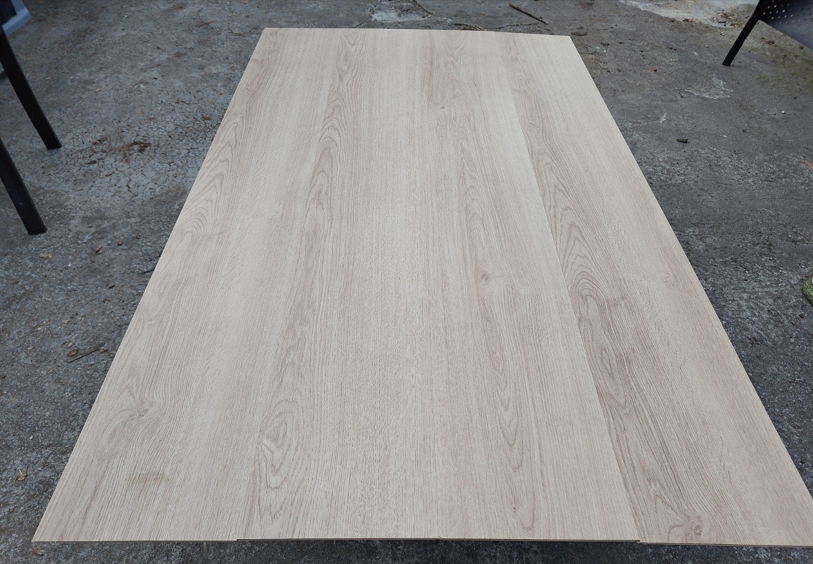 23m2 Ikea Tundra eiken laminaat compleet. Opgestapeld., Ophalen, Zo goed als nieuw, 10 tot 25 m², Laminaat