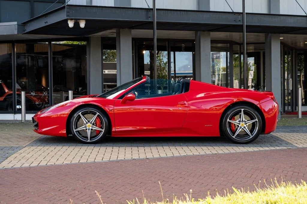 Ferrari 458 4.5 V8 SPIDER HELE (bj 2013, automaat), Automaat, Euro 5, Achterwielaandrijving, Gebruikt