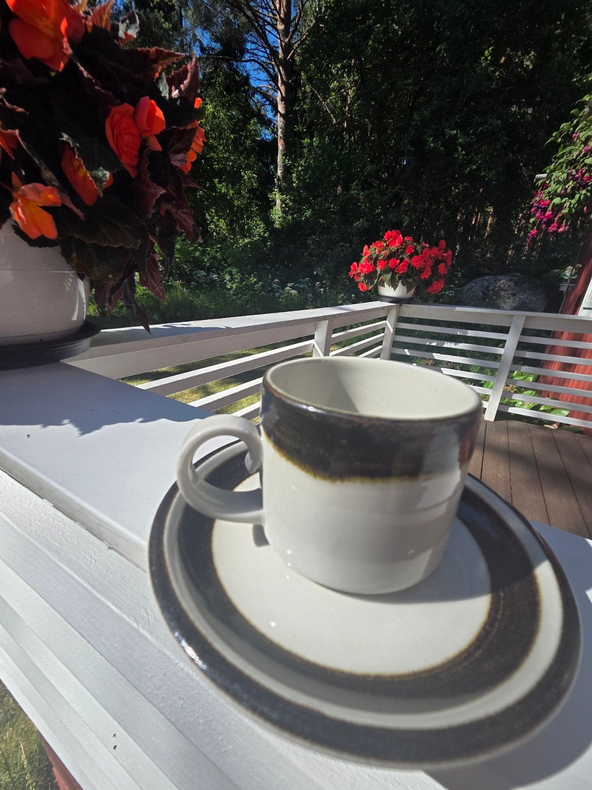 4 koffiekop- en schotels Arabia "Karelia". Fins design., Huis en Inrichting, Keuken | Servies, Keramiek, Ophalen of Verzenden