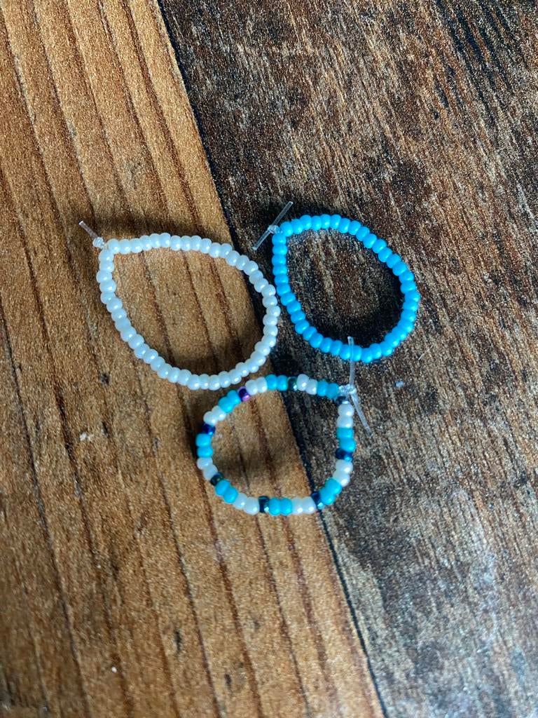 Set van 3 kralen ringen - Wit en Blauw, Sieraden, Tassen en Uiterlijk, Ringen, Overige materialen, Overige kleuren, Nieuw, Ophalen of Verzenden
