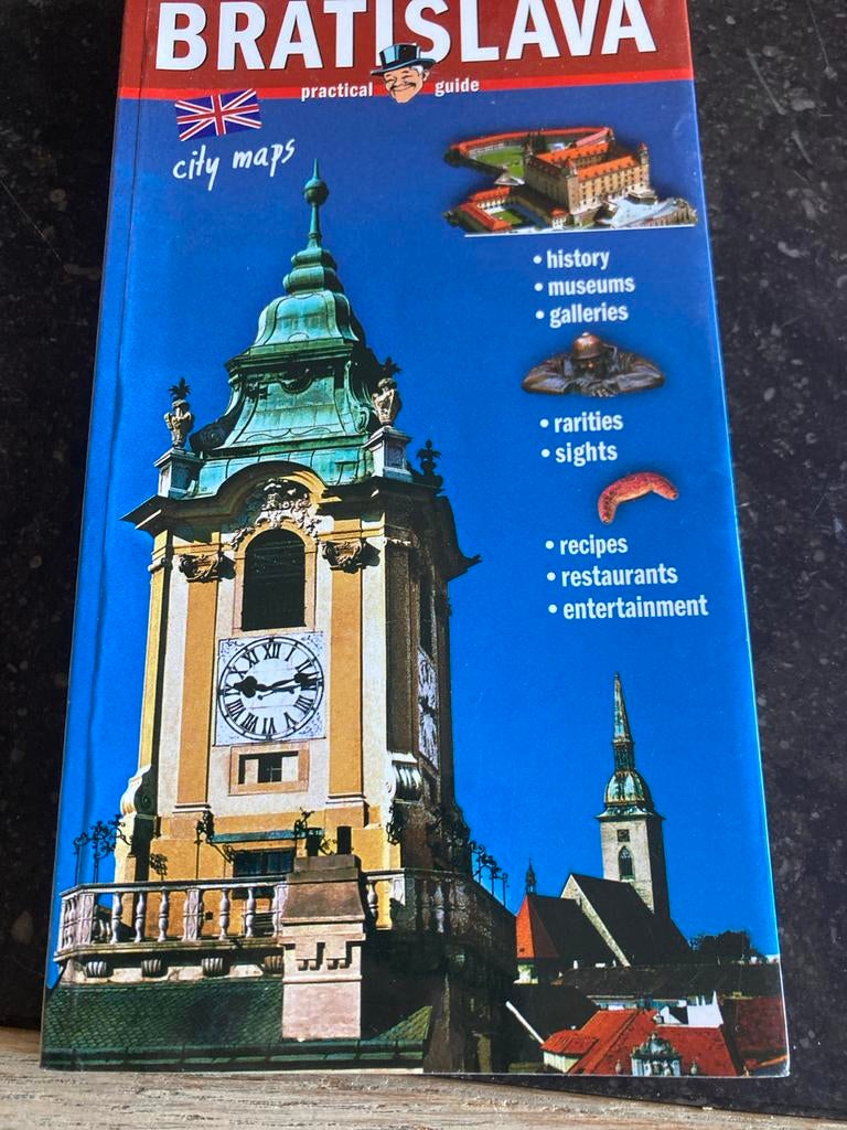 Bratislava praktische gids met stadskaarten, Boeken, Overige merken, Europa, Ophalen of Verzenden, Zo goed als nieuw