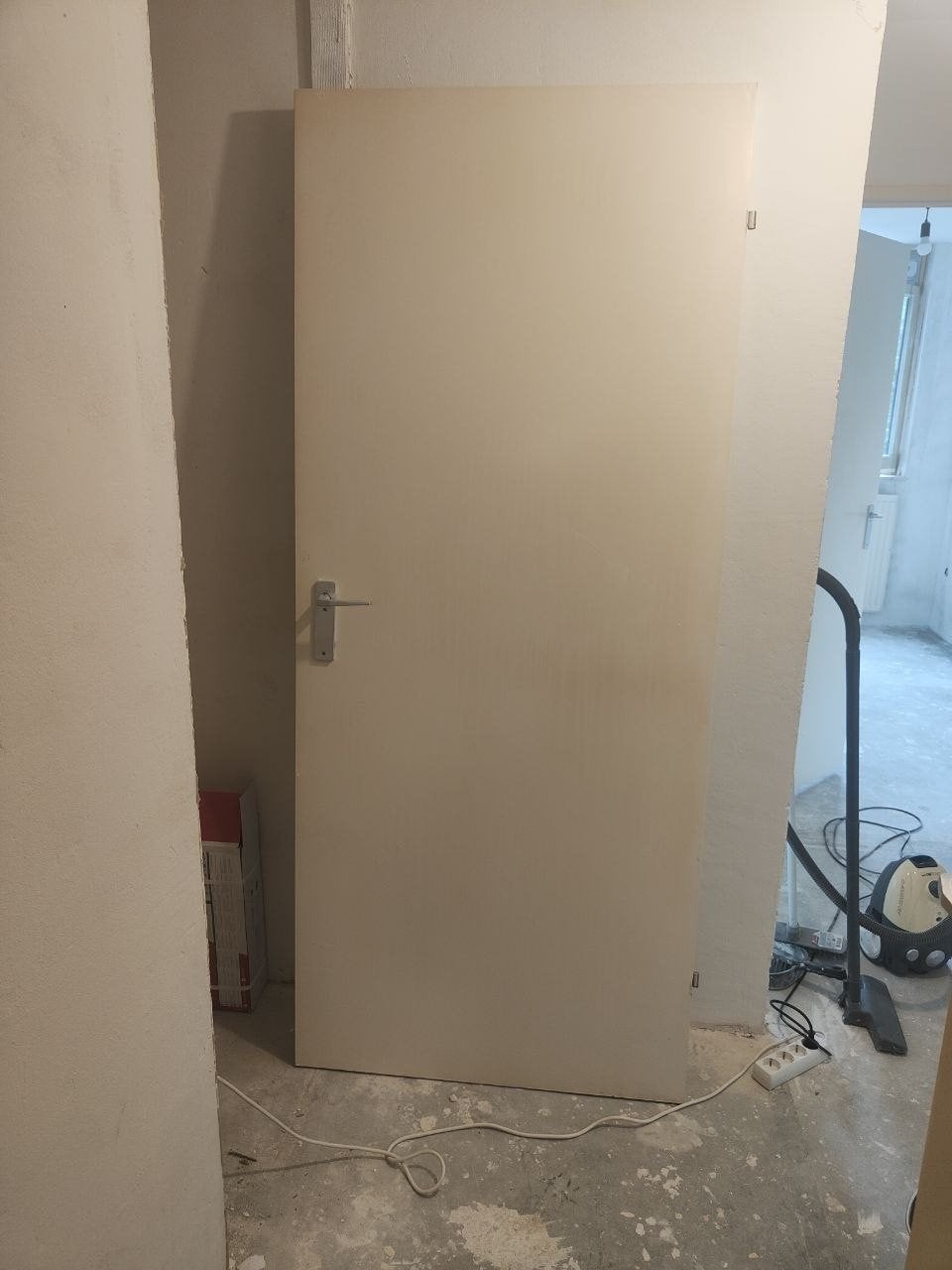 Witte binnendeur met klink en slot, Ophalen, 80 tot 100 cm, Binnendeur, Zo goed als nieuw