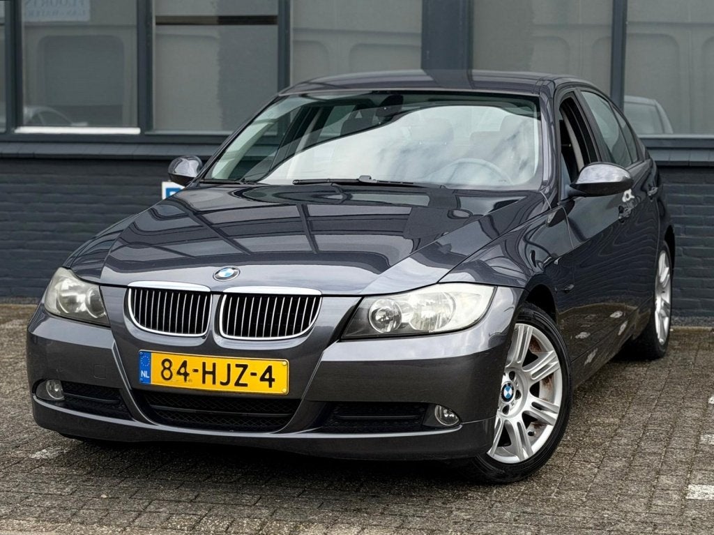 BMW 3-serie 320i Executive |Clima |CruiseC |Nieuwe APK |NAP, Auto's, 1345 kg, 4 cilinders, Origineel Nederlands, Bedrijf