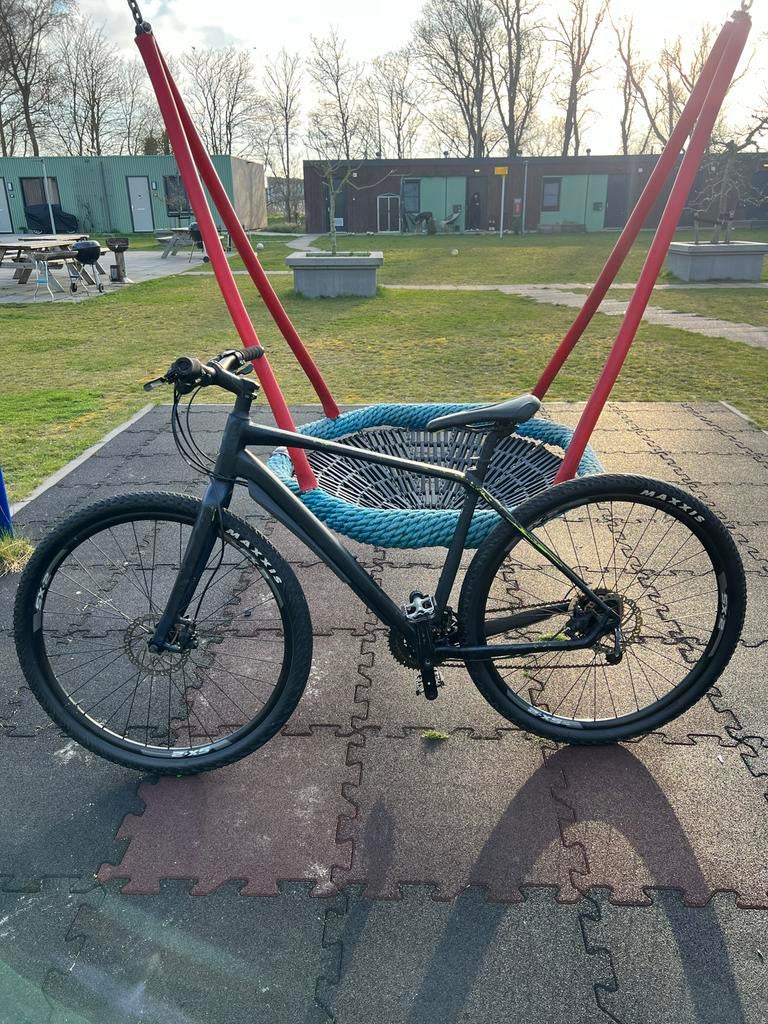 Giant ToughRoad aluminium fiets - lichtgewicht, Fietsen en Brommers, Fietsen | Heren | Sportfietsen en Toerfietsen, Gebruikt, Giant