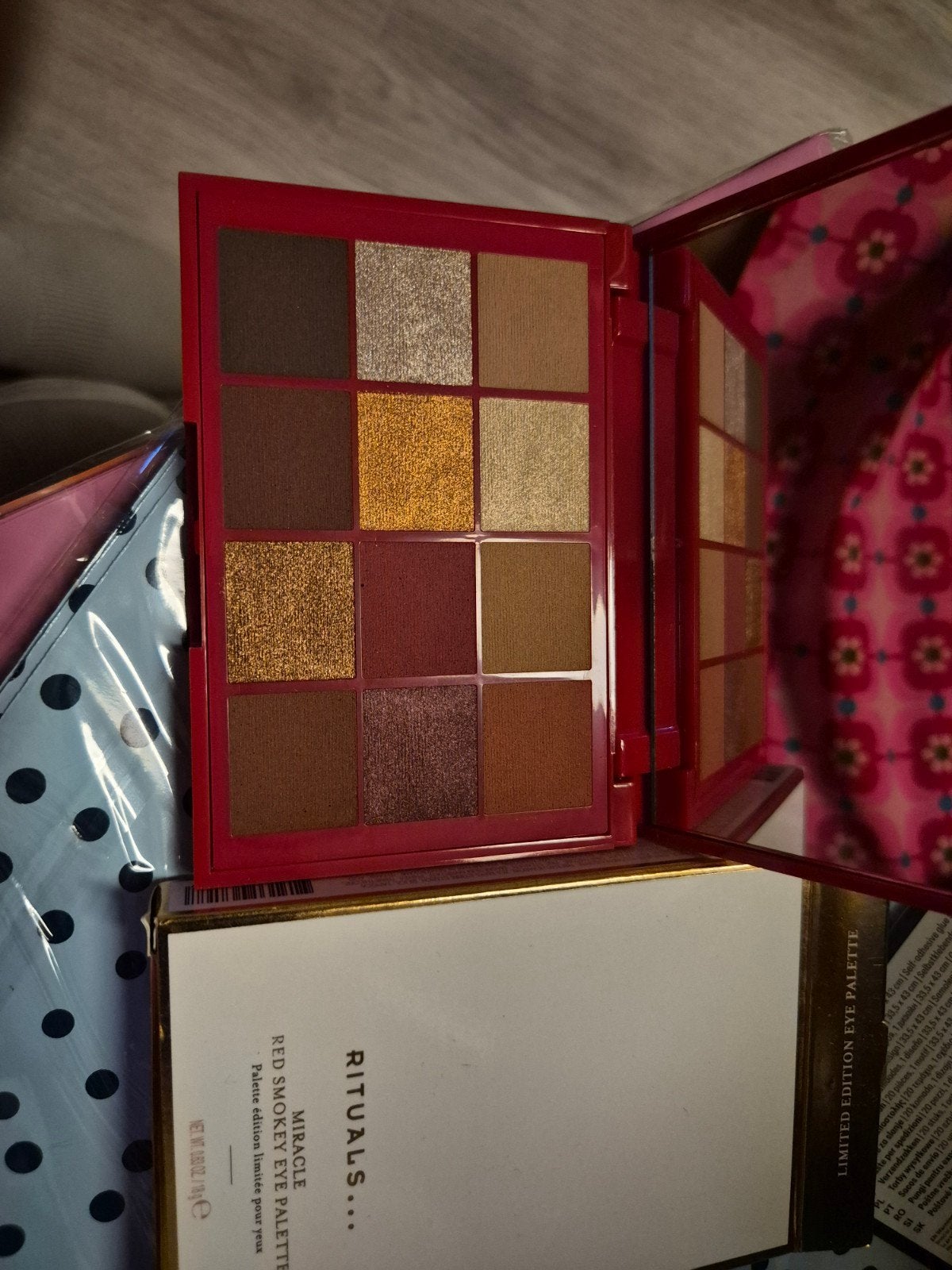 Rituals Miracle Red Smokey Eye Palette Limited Edition, Nieuw, Ophalen of Verzenden, Make-up, Overige kleuren