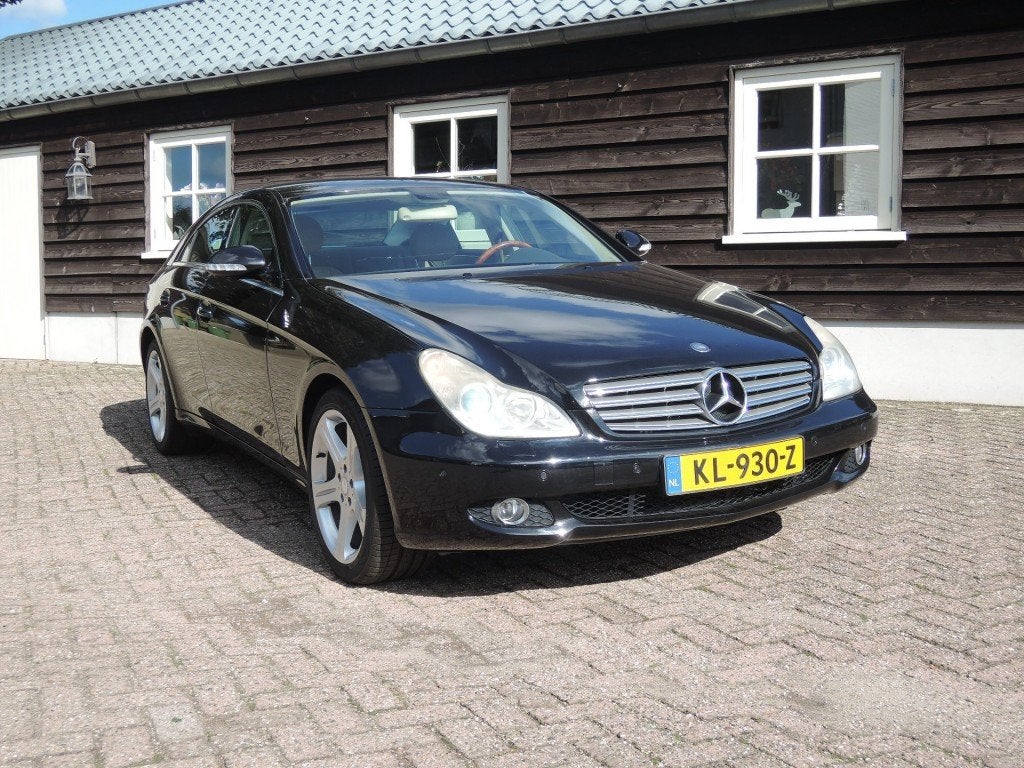 Mercedes-benz CLS-KLASSE CLS 500 automaat, Auto's, Automaat, Navigatiesysteem, Achterwielaandrijving, Gebruikt