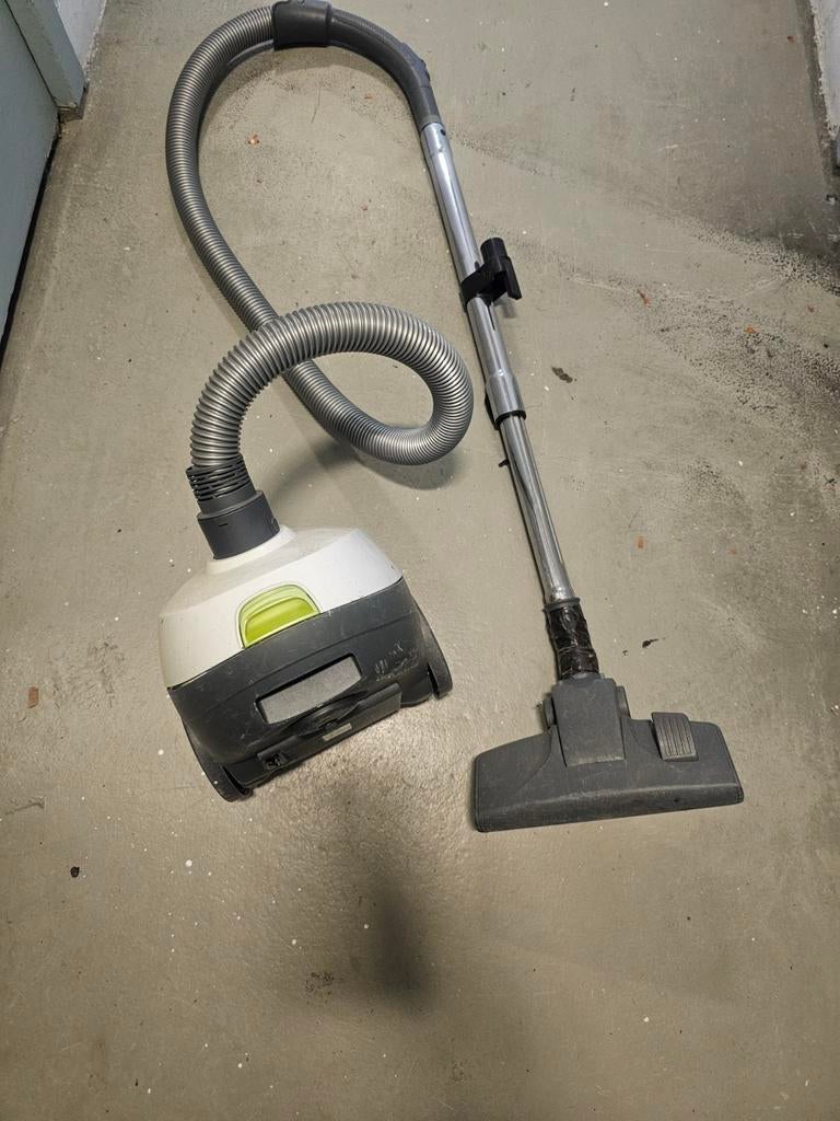 LG Stofzuiger - Krachtig en Betrouwbaar, Witgoed en Apparatuur, Stofzuigers, Ophalen of Verzenden, Gebruikt, Stofzak, Minder dan 1200 watt