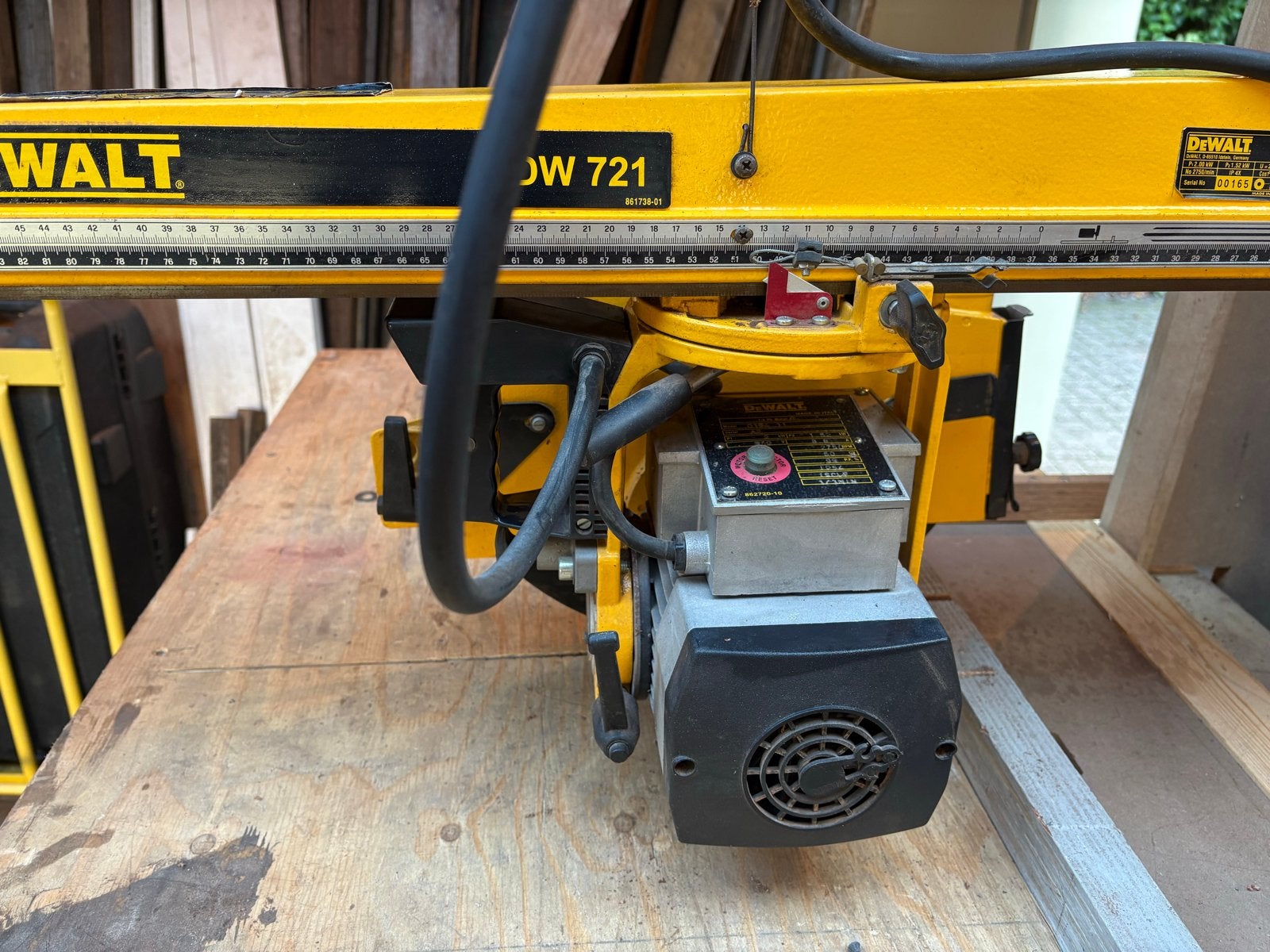 DeWalt DW 721 Afkortzaag - Professionele Radiaalzaag, Gebruikt, 70 mm of meer, Ophalen of Verzenden, Afkortzaag