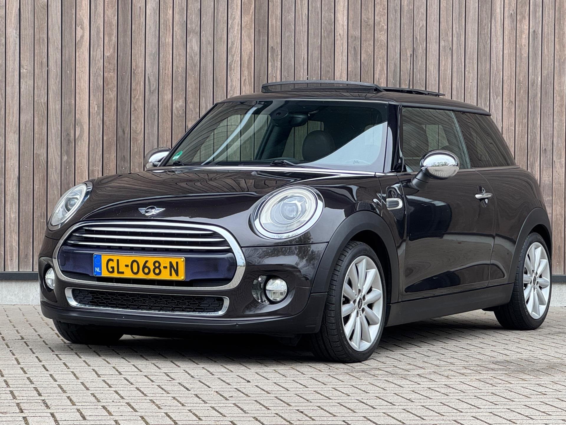 Mini Mini 1.5 Cooper Chili |Navi|Schuifdak|Xenon|, Auto's, Voorwielaandrijving, 136 pk, Gebruikt, Euro 6