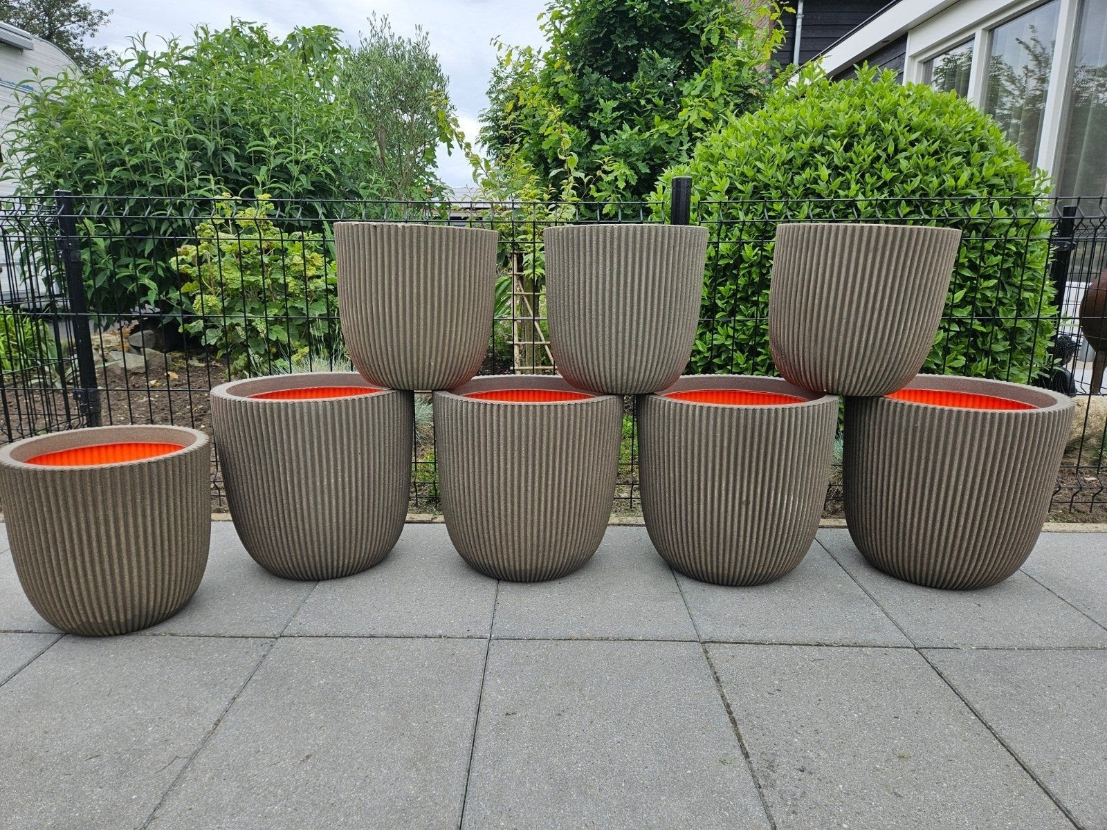 8 stuks Nieuwe Capi bloembakenk  kleur Taupe, Tuin en Terras, Bloembakken en Plantenbakken, Kunststof, Minder dan 30 cm, Capi