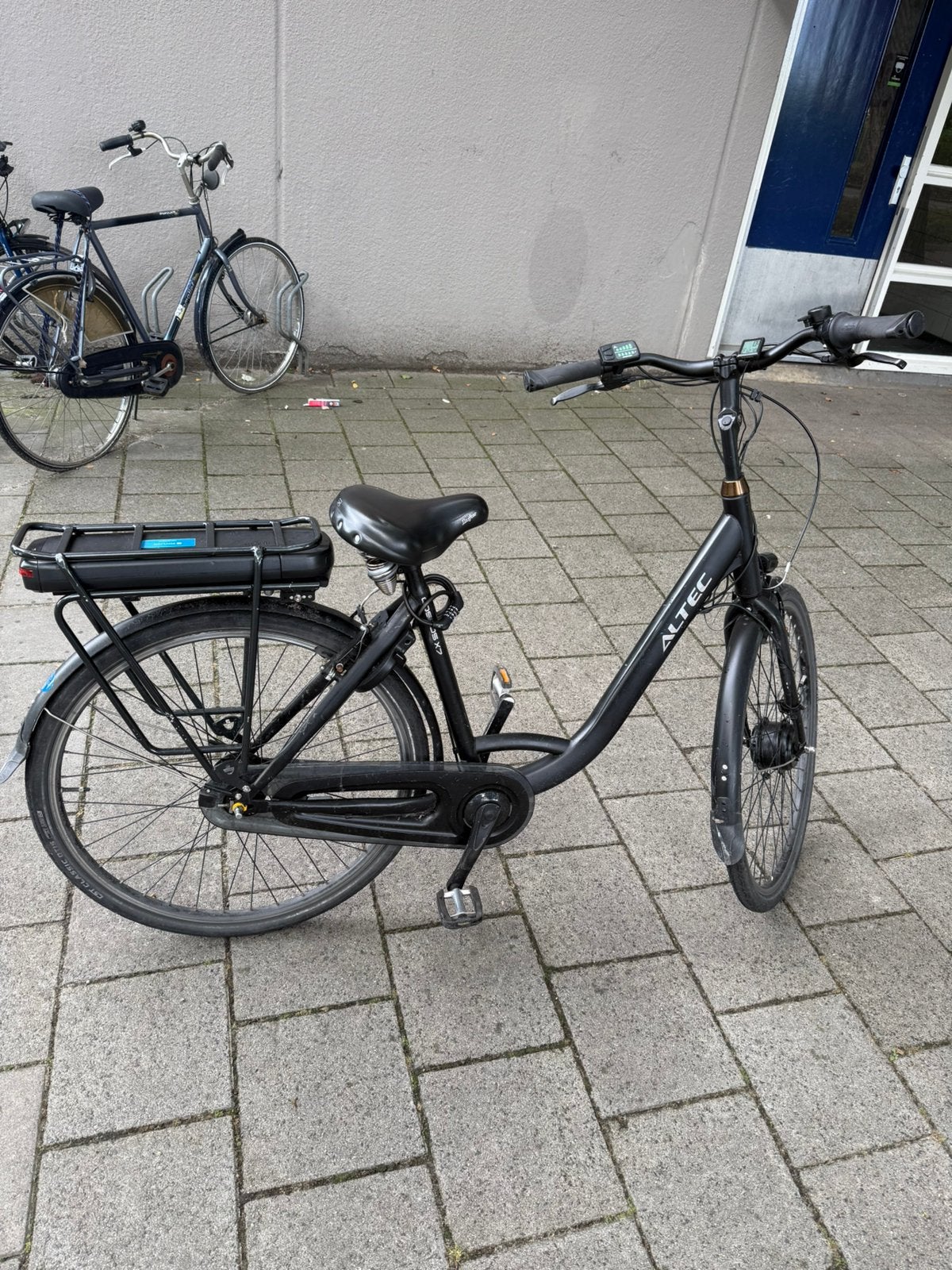 Altec Cosmos X7 – 28 inch elektrische fiets, Fietsen en Brommers, Zo goed als nieuw, 51 tot 55 cm, 50 km per accu of meer, Ophalen
