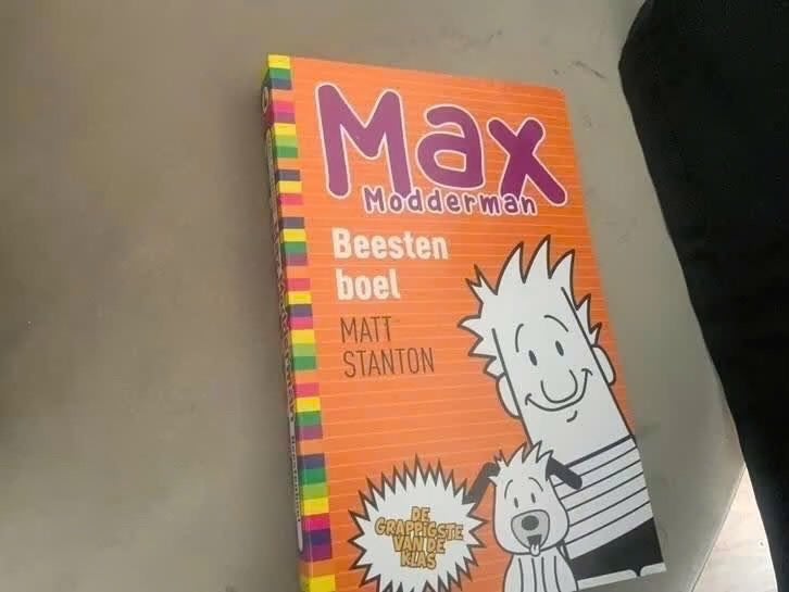 Max Modderman: Beestenboel - Matt Stanton (Kinderboek), Boeken, Gelezen, Matt Stanton, Ophalen of Verzenden, Verhalen
