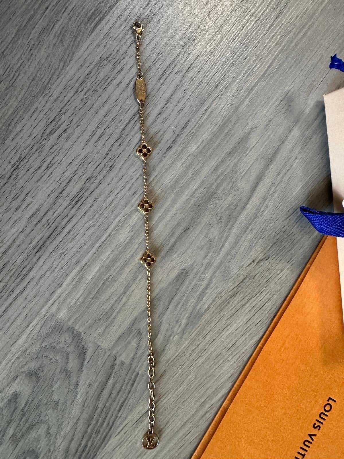 Louis Vuitton M68127 Goldtone Flower Full Armband, Sieraden, Tassen en Uiterlijk, Armbanden, Zo goed als nieuw, Overige materialen