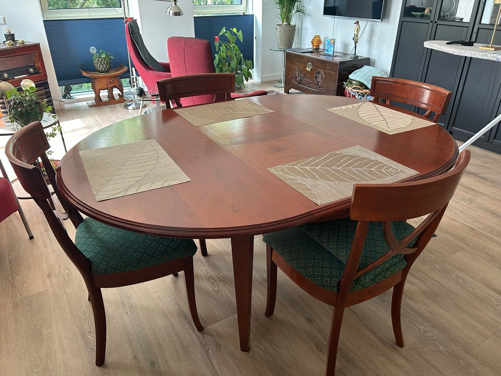 Uitschuifbare ovale kersenhouten eettafel met 4 stoelen, Ophalen, Gebruikt, 100 tot 150 cm, 150 tot 200 cm