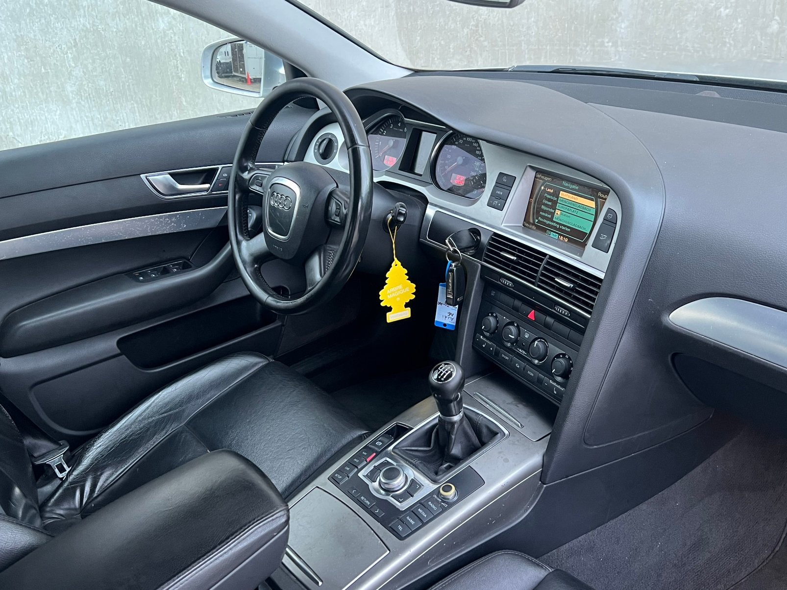 Grijze Audi A6 2.0 TFSI Sedan 170PK Benzine/APK/Airco/Navi!, Auto's, Dealer onderhouden, Zwart, 4 cilinders, 1984 cc