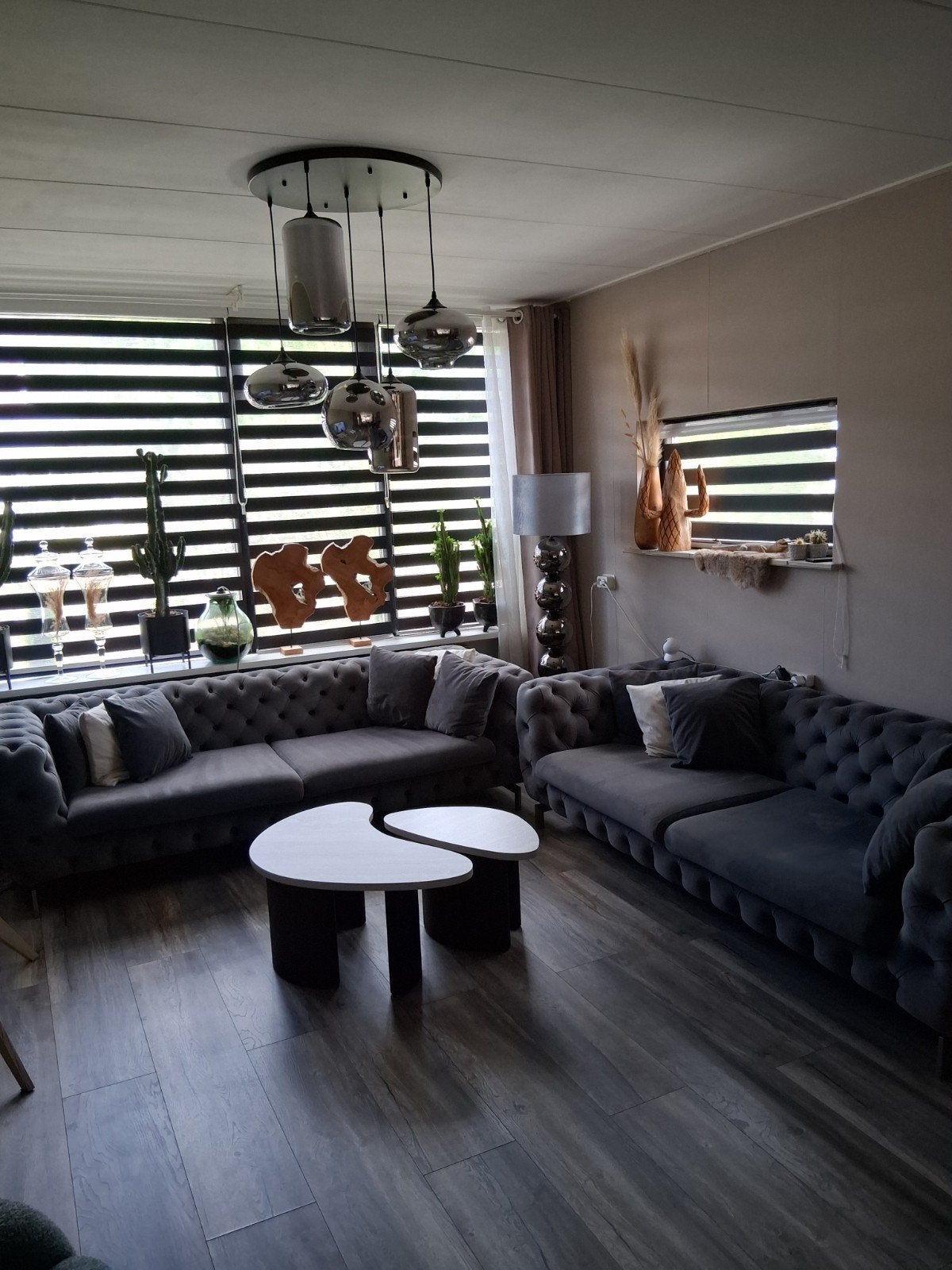 Set van 2 Chesterfield 3-persoons banken grijs velvet, Huis en Inrichting, Banken | Bankstellen, Gebruikt, 75 tot 100 cm, Ophalen of Verzenden