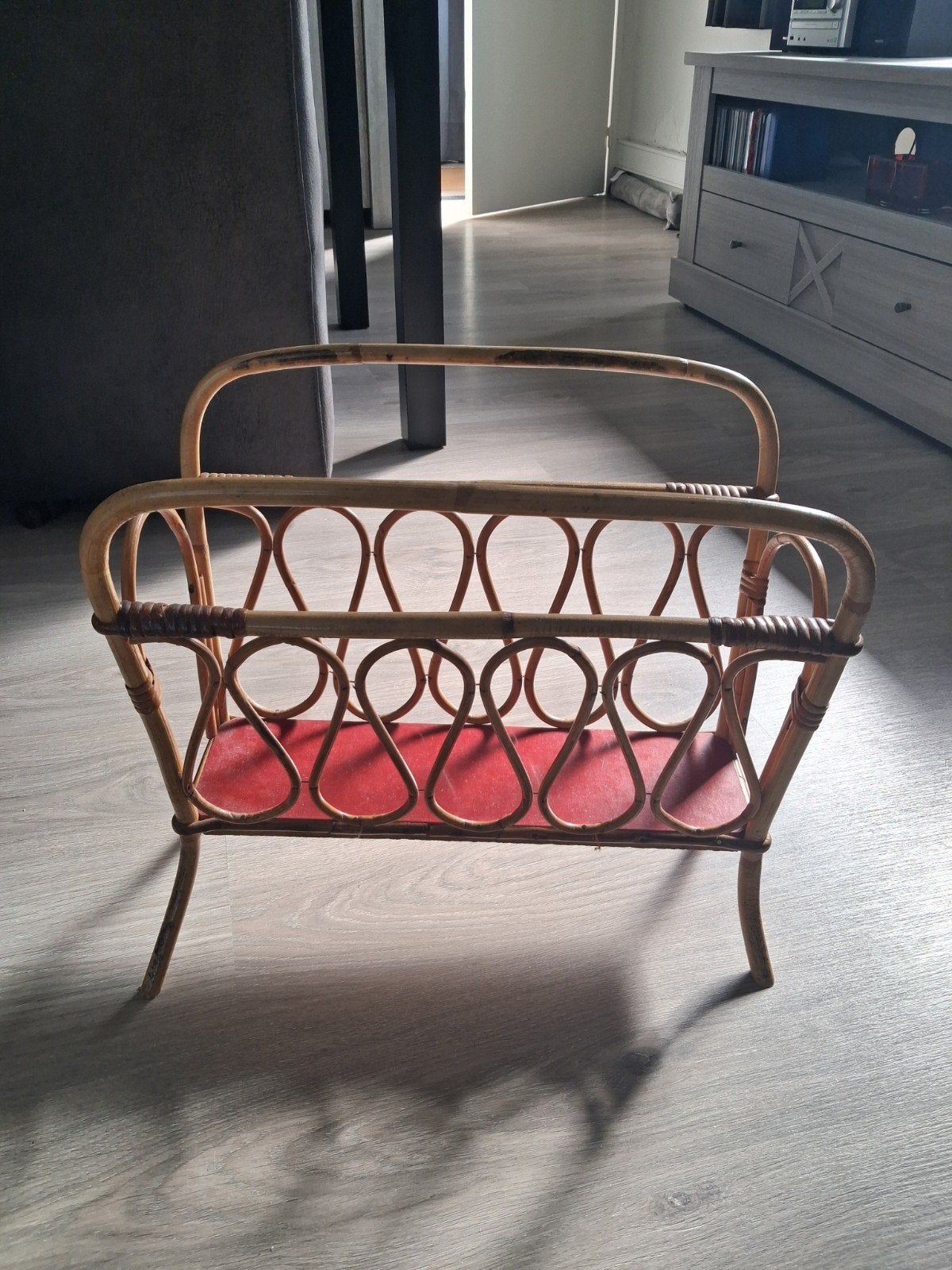 vintage rotan rohe lectuurbak jaren 60, Ophalen, Huis en Inrichting