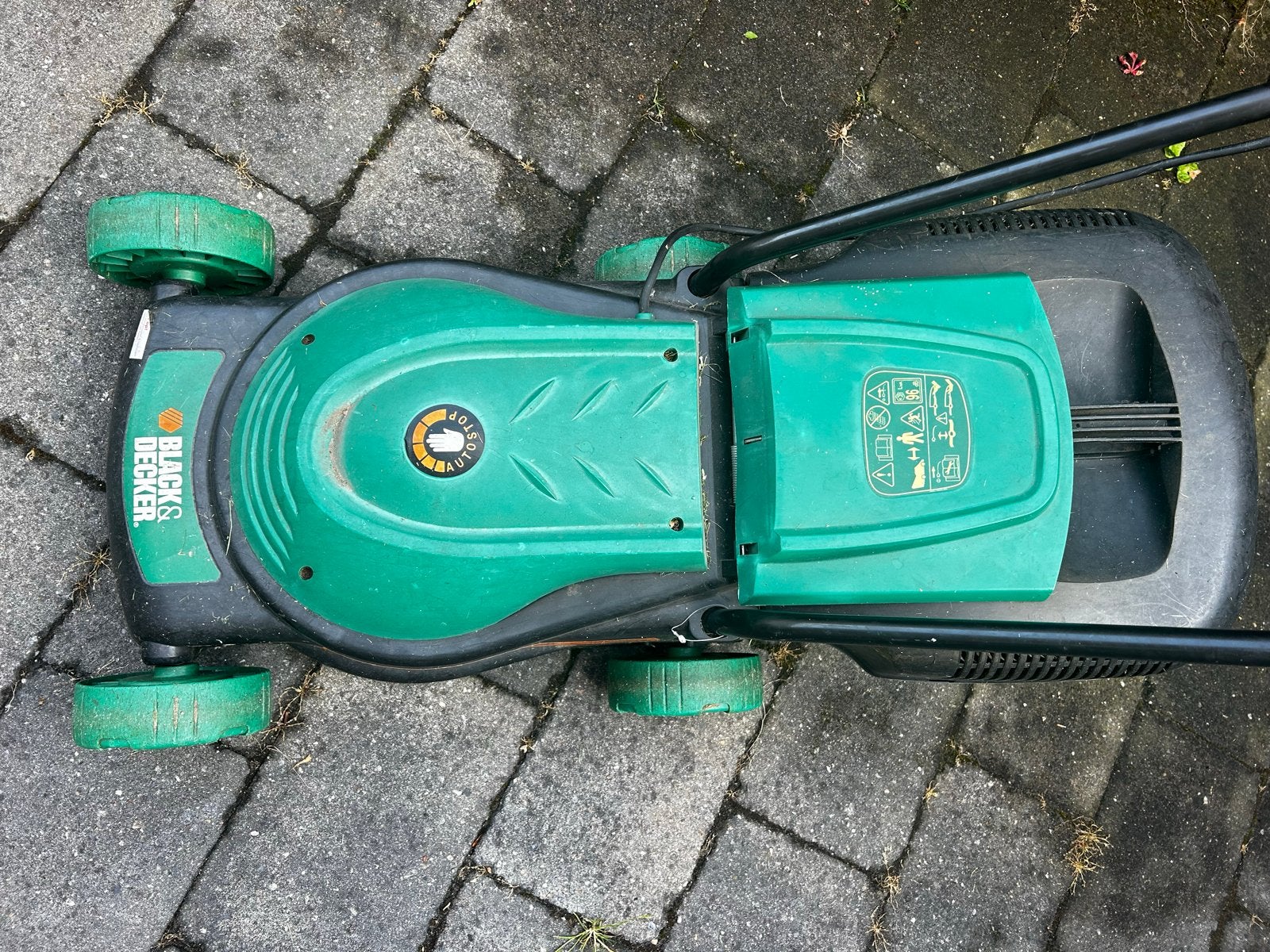 Black & Decker Grasmaaier - Elektrisch, 30cm maaibreedte, Ophalen, Cirkelmaaier, Gebruikt, Elektrische grasmaaier