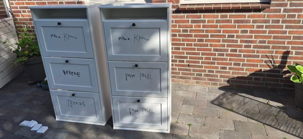 Twee IKEA Brusali schoenenkasten, Ophalen, Gebruikt, Modern