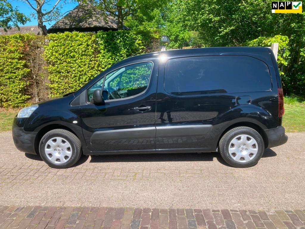Peugeot Partner 120 1.6 HDI L1 XT Profit + TREKHAAK, AIRCO,, Voorwielaandrijving, Euro 5, Stof, Gebruikt