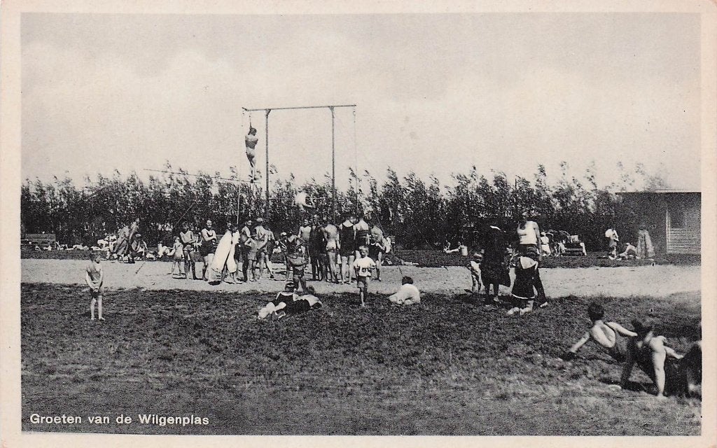 Maarssen Utrecht - Wilgenplas met veel mensen 1940, Ophalen of Verzenden, 1920 tot 1940, Gelopen, Utrecht