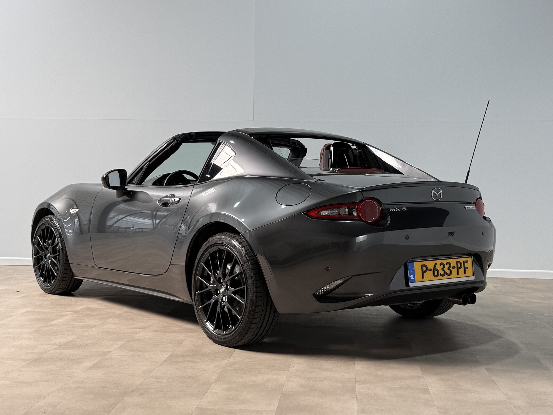 Mazda MX-5 RF 2.0 SkyActiv-G 184 Signature Automaat | NL aut, Auto's, Mazda, Automaat, Achterwielaandrijving, 4 cilinders, 184 pk