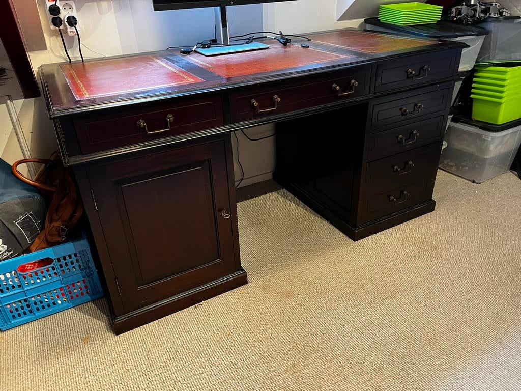Klassiek bureau van Jan Frantzen, Huis en Inrichting, Bureaus, Ophalen, Gebruikt, 155 cm, Hout