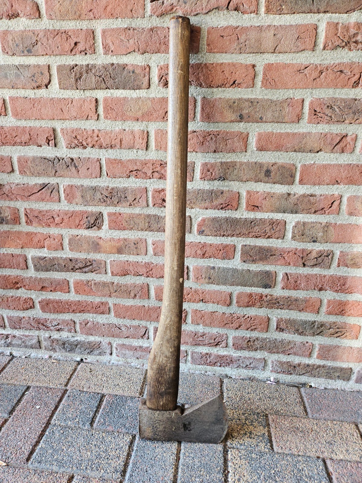 BIJL met houten steel van 90 cm, Ophalen, Gebruikt, Overige typen