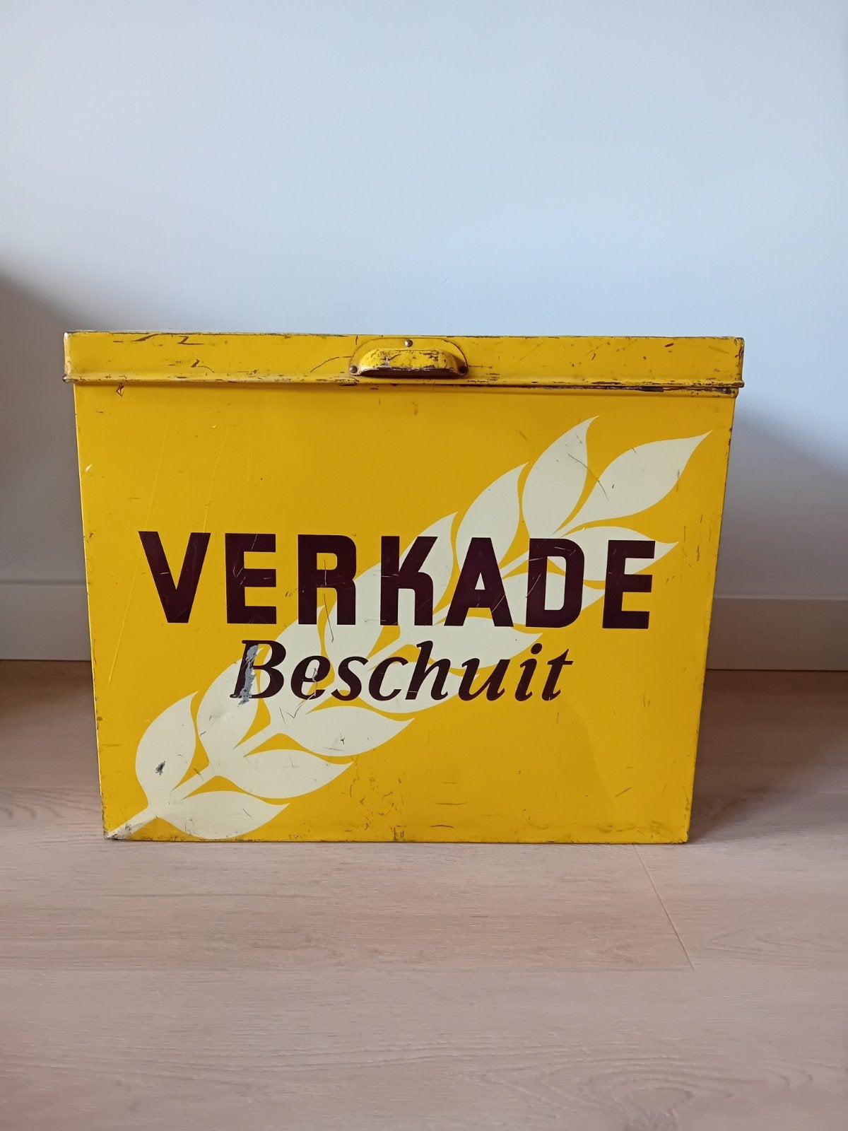 Vintage Verkade Beschuit blik - Geel, Ophalen of Verzenden