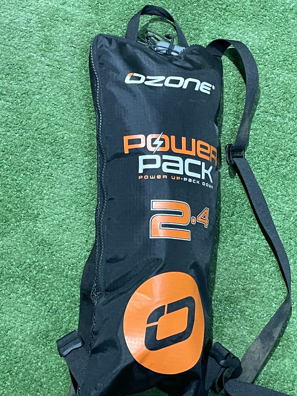 Ozone  powerpack 2,4  BRM maliko 1,8, Watersport en Boten, Wingsurfen, Ophalen of Verzenden, Zo goed als nieuw, Wingsurf-wing