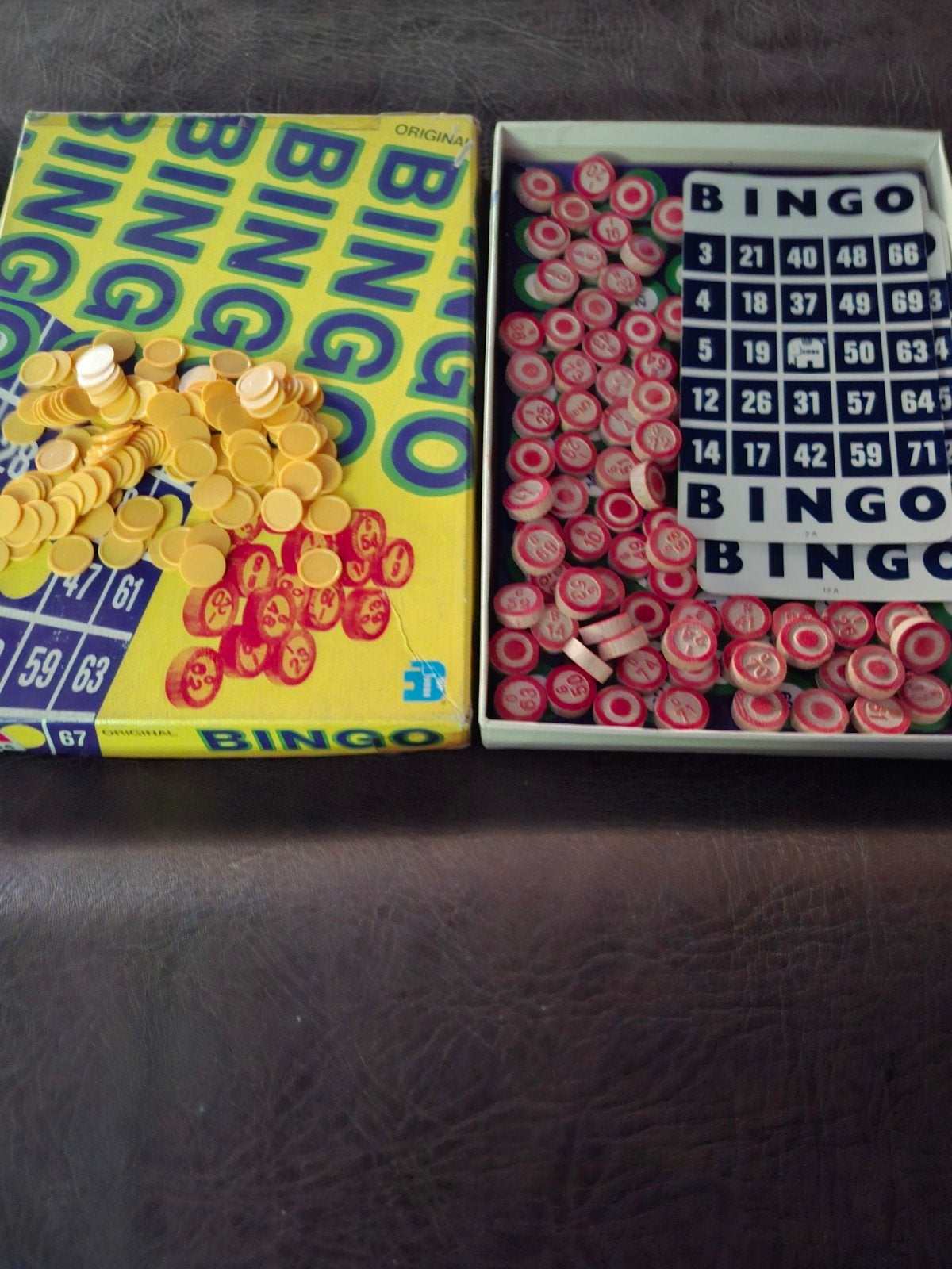 Vintage Bingo Spel - Compleet met Kaarten en Fiches, Hobby en Vrije tijd, Gezelschapsspellen | Overige, Vijf spelers of meer, Ophalen