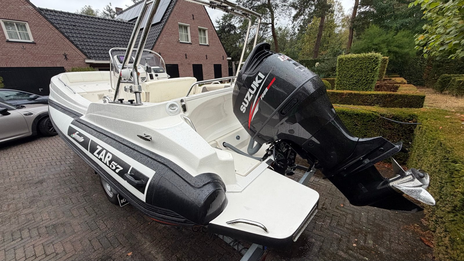 Foto 5 van ZAR Formenti 57 Well Deck met Suzuki DF150 en KALF trailer