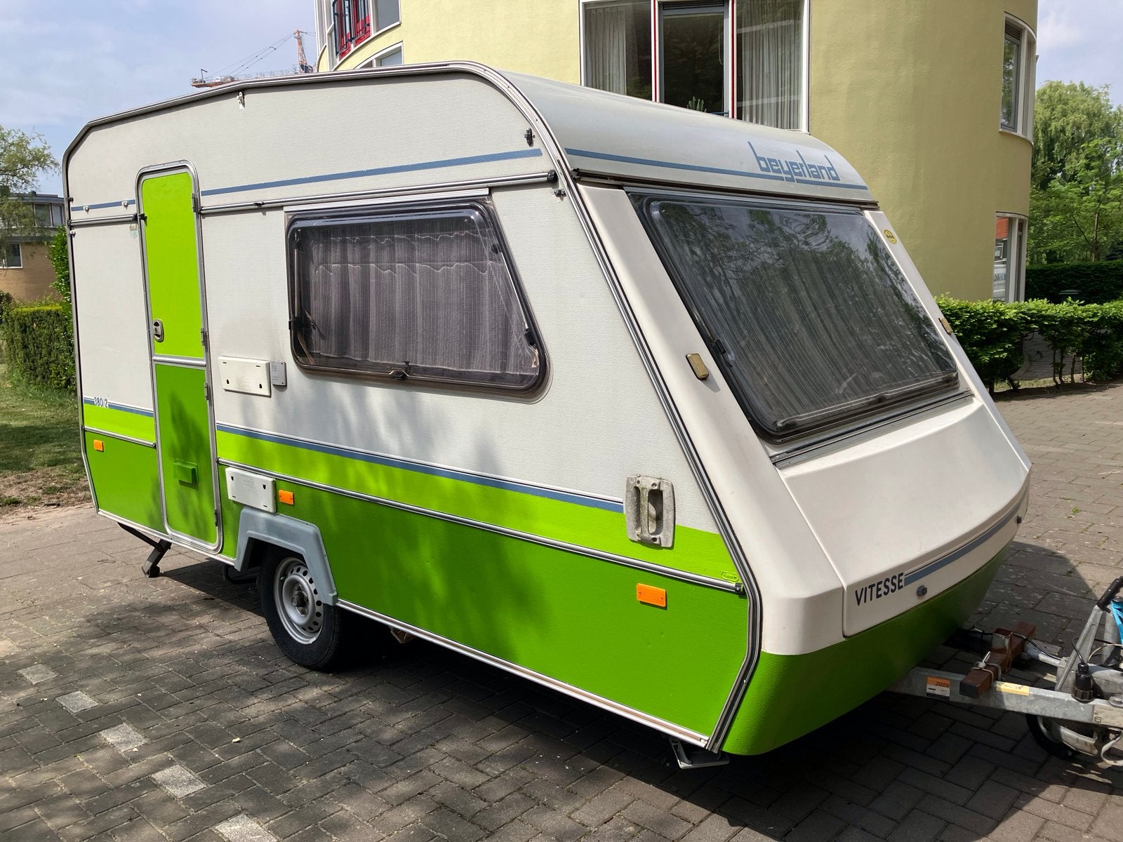 Beyerland 380/2 uit 1989 met groene accenten en Porta Potti, Caravans en Kamperen, Caravans, Particulier, Gascomfoor, Tot en met 2
