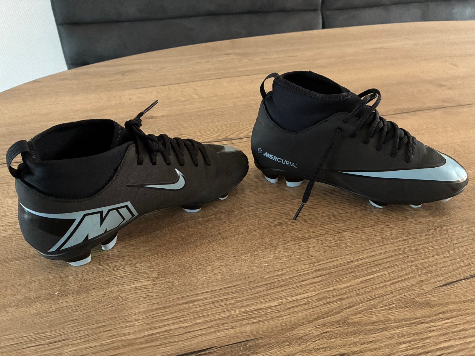 Nike mercurial FG/MG maat 34, Ophalen, Maat XS of kleiner, Schoenen, Zo goed als nieuw