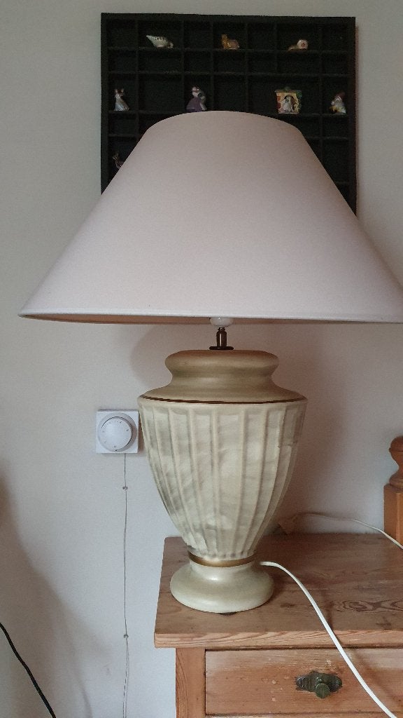Antieke Tafellamp met keramieken voet . In perfekte staat en, Antiek en Kunst, Ophalen